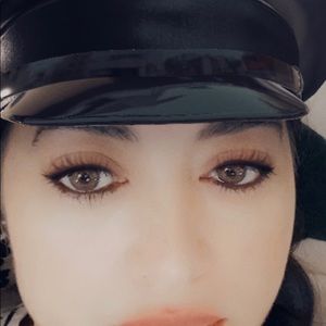 Meet your Posher, Mirtha e